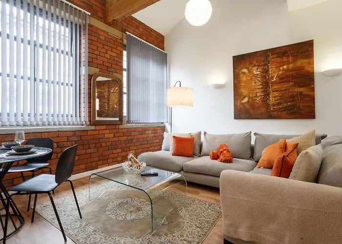 Cozy Downtown Loft In Bradford